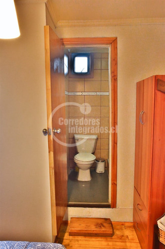 Local Comercial En Venta En Valparaíso, Hostal Restobar