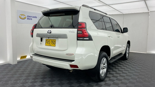 Imagen 8 de 25 de Toyota Prado Tx-l 3.0