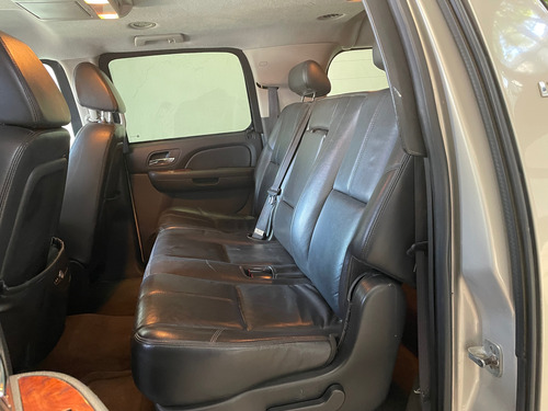 Chevrolet Suburban D Piel Aa Dvd Qc 4x4 At