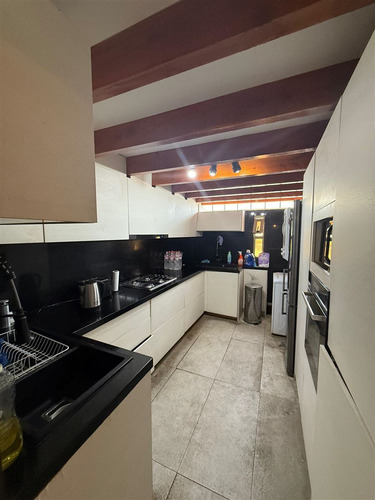 Casa En Condominio 3 Dormitorios 4 Baños Con Estacionamiento