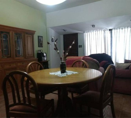 Chalet 5 Amplios Ambientes Con Extenso Parque