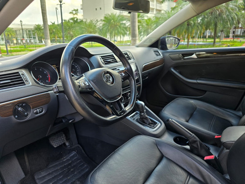 Volkswagen Jetta 2.0 COMFORTLINE FLEX 4P TIPTRONIC