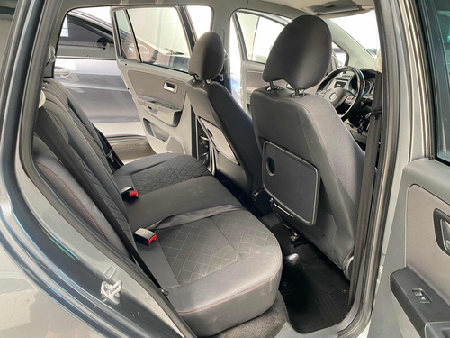 Volkswagen Suran 1.6 Highline 101cv 11c