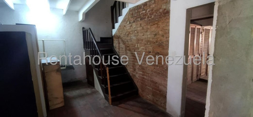 En Alquiler Amplia Casa Para Adecuar, En El Rosal, Mls 25-17055- Mjs.