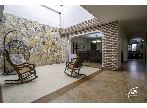 Casa En Venta En Laureles,medellín