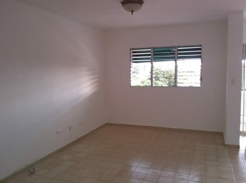 Imagen 5 de 13 de Apartamento Independencia 3 Habitaciones Clasico 1 Parqueo