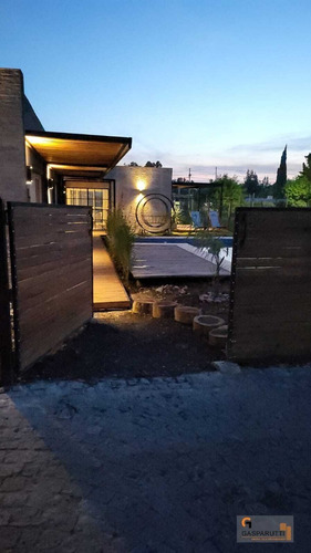Imagen 11 de 30 de Casa En Venta En 1 Planta En Pilar Del Este! 4 Ambientes!