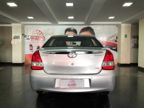 Imagem 10 de 11 de Toyota Etios Sd X