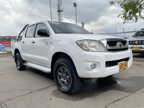 Toyota Hilux 2.5 Mt