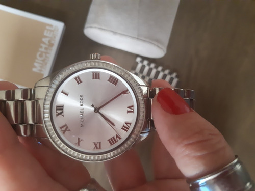 Relogio Michael Kors Prata Com Strass Swarovski