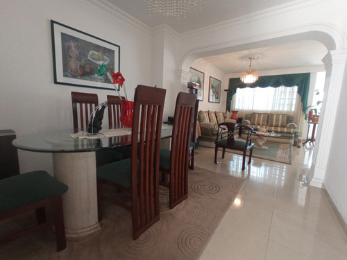 Casa Tipo Tonwhouse En Venta En La Macarena