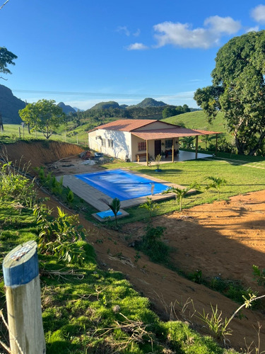 Sítio Com 4.000 Metros Com Casa E Piscina