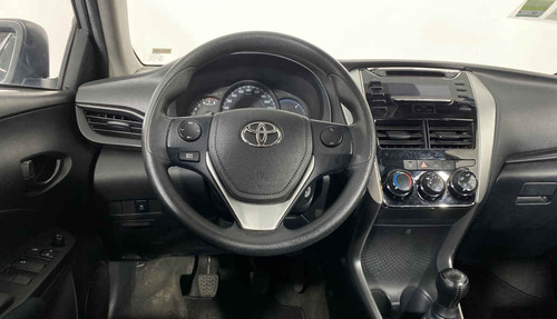 Imagen 15 de 15 de 113814 - Toyota Yaris 2018 Con Garantía