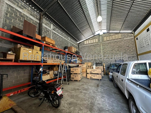 Erika Armeya Vende, Galpon En La Zona Insitrial 2 De Barquisimeto. Flex: 25-8789