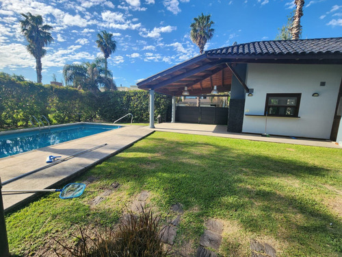 Venta Casa Funes Hills San Marino