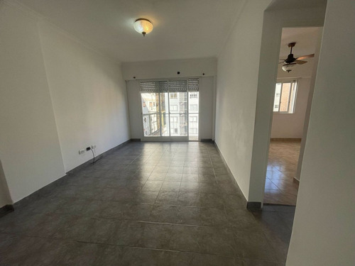 Alquiler Departamento 2 Ambientes C/cochera