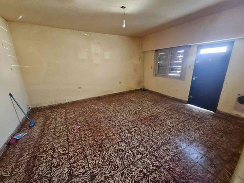 Casa 2 Dormitorios En Venta La Plata A Reciclar