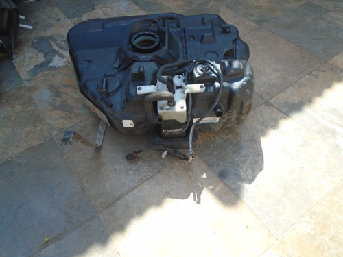 Vendo Tanque De Gasolina De Mitsubishi Galant Año 2001