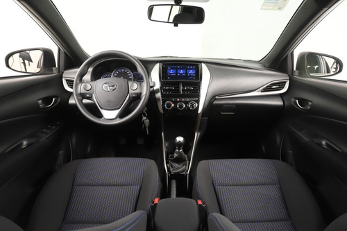 Imagen 14 de 25 de Toyota Yaris 1.5 Xs Audio 5p Mt My23