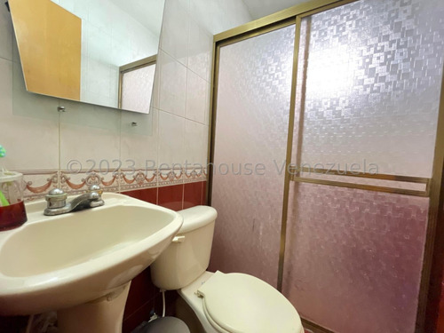 Encantadora Casa En Venta En Urbanismo Privado De Palo Negro Pozo Propio Vigilancia Impecable Conservacion Estef 24-10334
