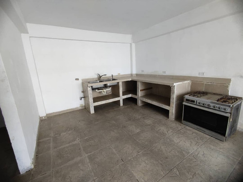 Imagen 12 de 29 de Se Vende Hermosa Quinta Excelente Ubicacion De Barrio Sucre Zona Norte Aragua Maracay 04243785803