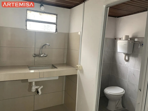 Inversionista: Apartamentos, Deposito Y Garage.
