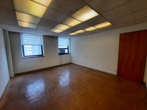 Mp- Oficina Compañia 1068 Un Privado Un Baño