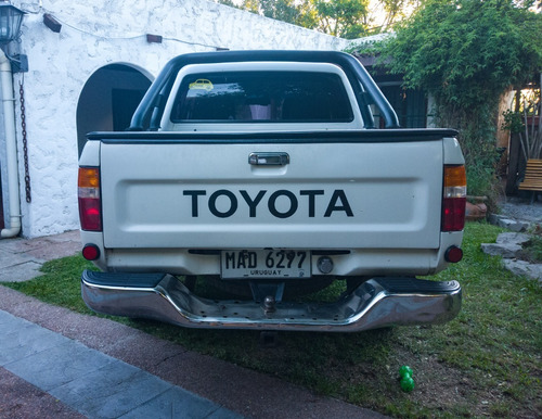 Toyota Hilux Srv 3.0d Doble Cabina