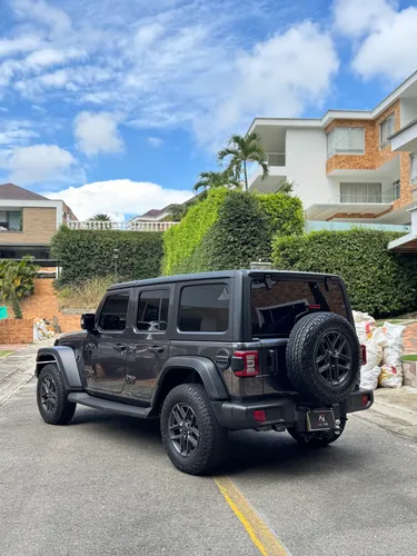 Jeep Wrangler 2.0 Sport Awd