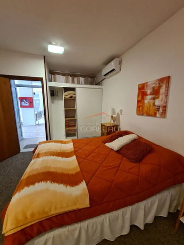 Apartamento En Alquiler Sobre Gorlero En Peninsula - Punta Del Este