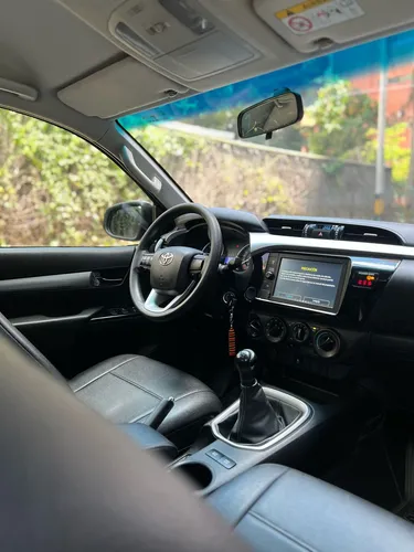 Toyota Hilux 2.4l