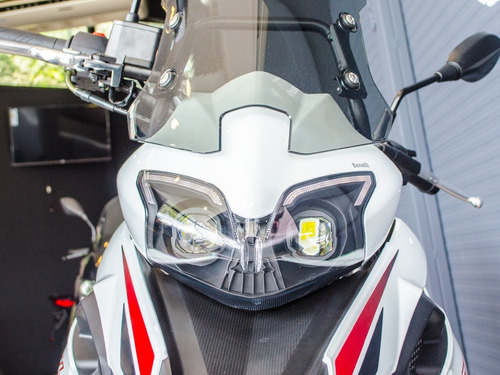 Imagen 18 de 25 de Benelli Trk 251 - Mejor Contado - Jj