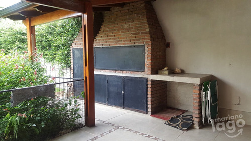 Imagen 7 de 19 de Casa En Venta De 3 Dormitorios C/ Cochera En Barrio Parque