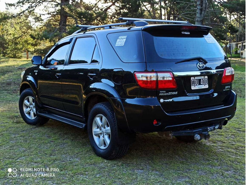 Toyota SW4 3.0 I Srv At C/cuero 4x4 (2009)