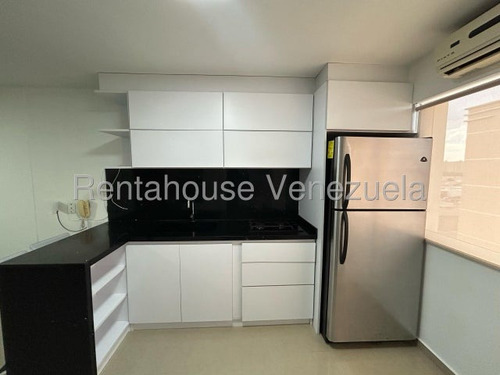 Norgelin Diaz Alquila Apartamento En El Este De Barquisimeto Con Planta Eléctrica Y Piscina Cod.25-17501