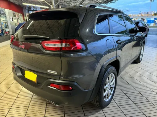 Jeep Cherokee 3.2 Longitude