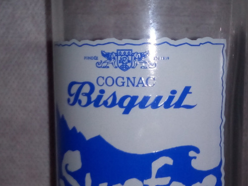 Imagen 2 de 4 de Shots: Cognac Bisquit.