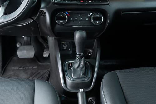 Fiat Cronos 1.8 16v Precision