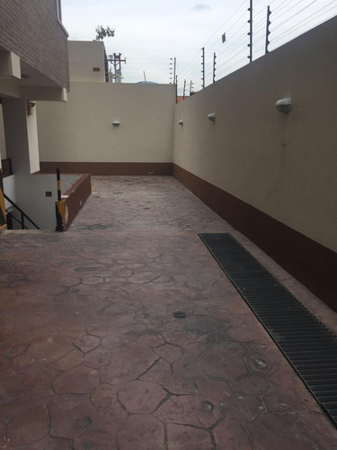 Imagen 9 de 12 de Hermoso Y Económico Apartamento En Urb El Bosque 04144902335