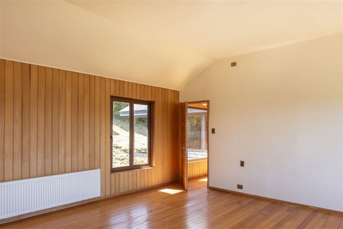 Rilan - Tey, Estupenda Casa En Venta De 6 Dorm. Castro