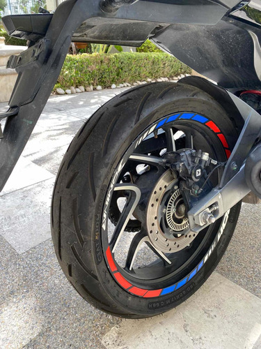 Imagen 7 de 13 de Bajaj Dominar 400