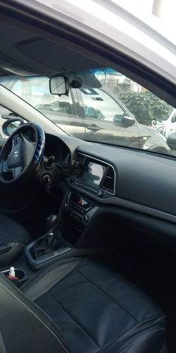 Imagen 7 de 8 de Hyundai New Elantra Gl