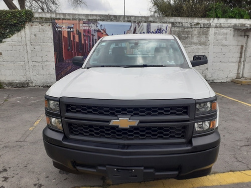Imagen 2 de 10 de Chevrolet Silverado 2015 4.3 1500 Cab Reg V6/ Man Aa At