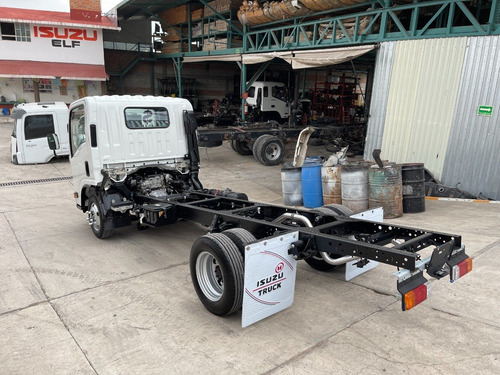 Imagen 4 de 10 de Isuzu Elf 300 2019