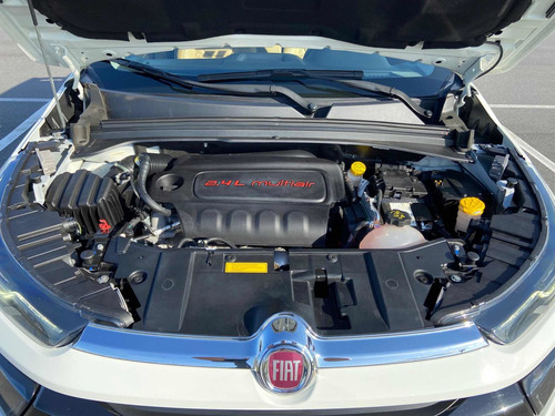 Imagem 9 de 15 de Fiat Toro 2019 2.4 Volcano 16v Flex 4x2 Aut. 4p
