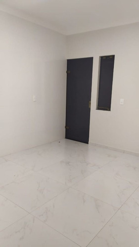 Imagem 2 de 8 de Imobiliária Águia Imperial Vende Casa No Angra Dos Reis - Ca0036