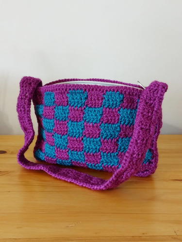 Cartera Tejida A Corchet Violeta Y Verde 