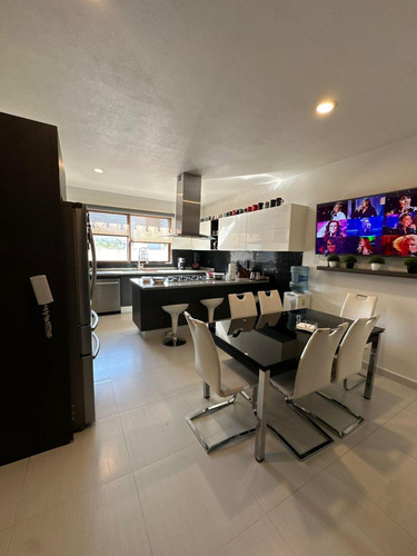 Casa En Venta En Lomas Verdes 6ta Sección.