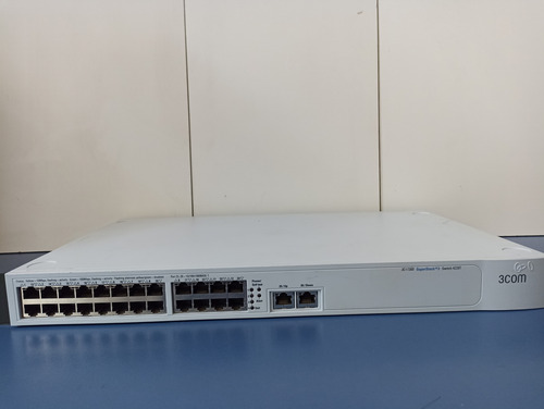 Switch 3com Superstack 3c17300 4226t 10/100 Com Nf (Usado)
