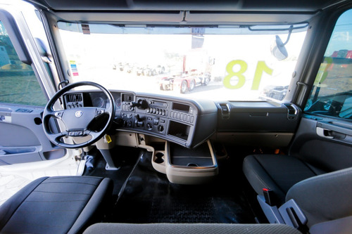 Imagem 13 de 13 de Scania R440 6x4 2018 = Fh 6x4